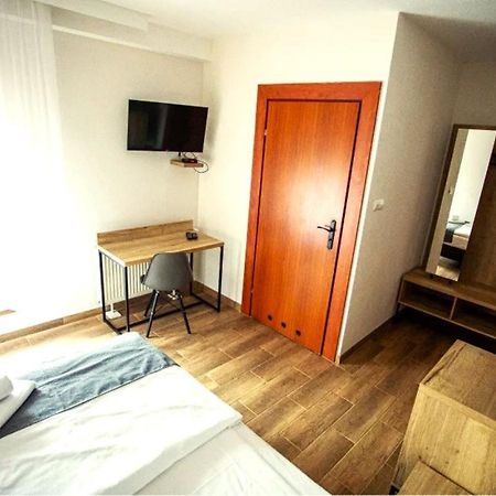 Apartamenty Pod Lwem シュフィドニツァ エクステリア 写真